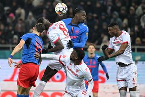 Pleacă de la Dinamo și e aproape să bată palma cu Standard Liege: „Mircea Rednic își folosește rețeaua din România!”
