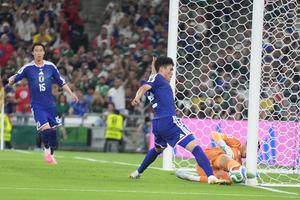 Tunisia - Japonia, meciul 1000 din istoria CM » Istvan Kovacs e la centru: SUȚ absolut senzațional, vine și golul 2