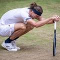 Alexander Zverev încrcând să-și adune forțele FOTO Guliver/GettyImages