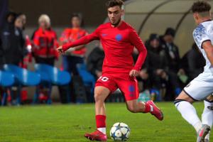 Jucătorul care a avut un debut de coșmar la FCSB a semnat cu echipa retrogradată în Liga 2
