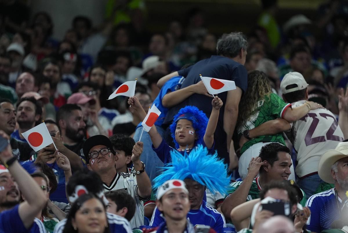 S-au marcat 4 goluri în Tunisia - Japonia, cu Istvan Kovacs la centru » Încă o echipă eliminată
