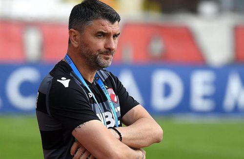 Mihalcea a fost demis de la Dinamo după egalul cu Poli Iași, 1-1