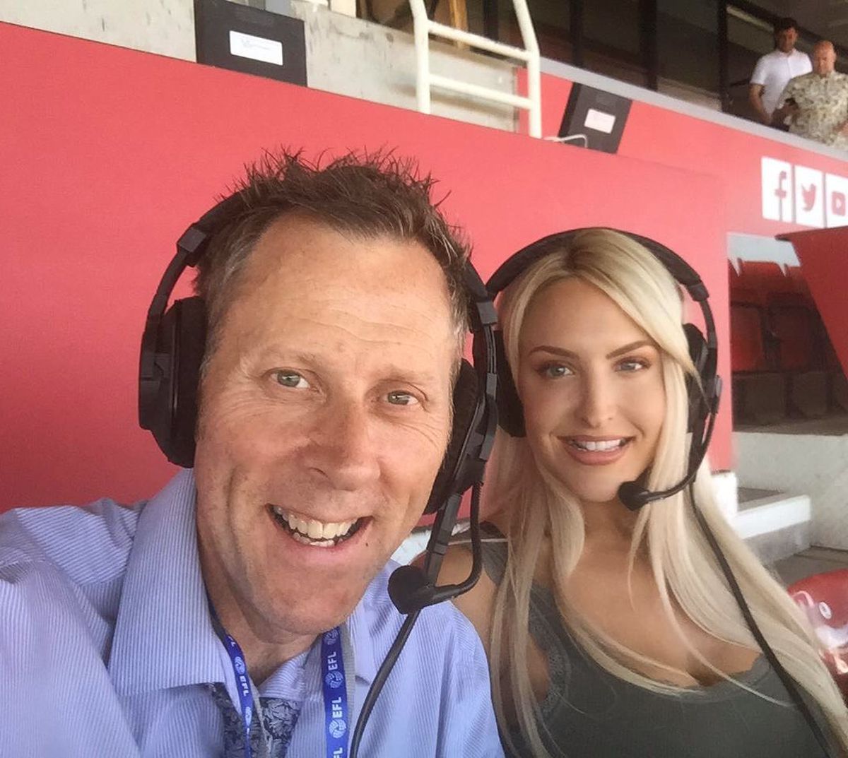 FOTO Promovarea sărbătorită de toată Anglia » La ce echipă lucrează Emma Jones, cea mai sexy jurnalistă din Premier League