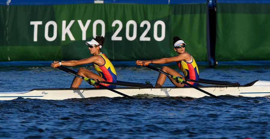 Gianina Beleagă și Ionela Cozmiuc și pe apele din Tokyo FOTO COSR SUPRAVIEȚUITOAREA » Gianina Beleagă, interviu cu lacrimi în ochi înainte de Jocurile Olimpice: „Stau cu calmantele lângă mine!”