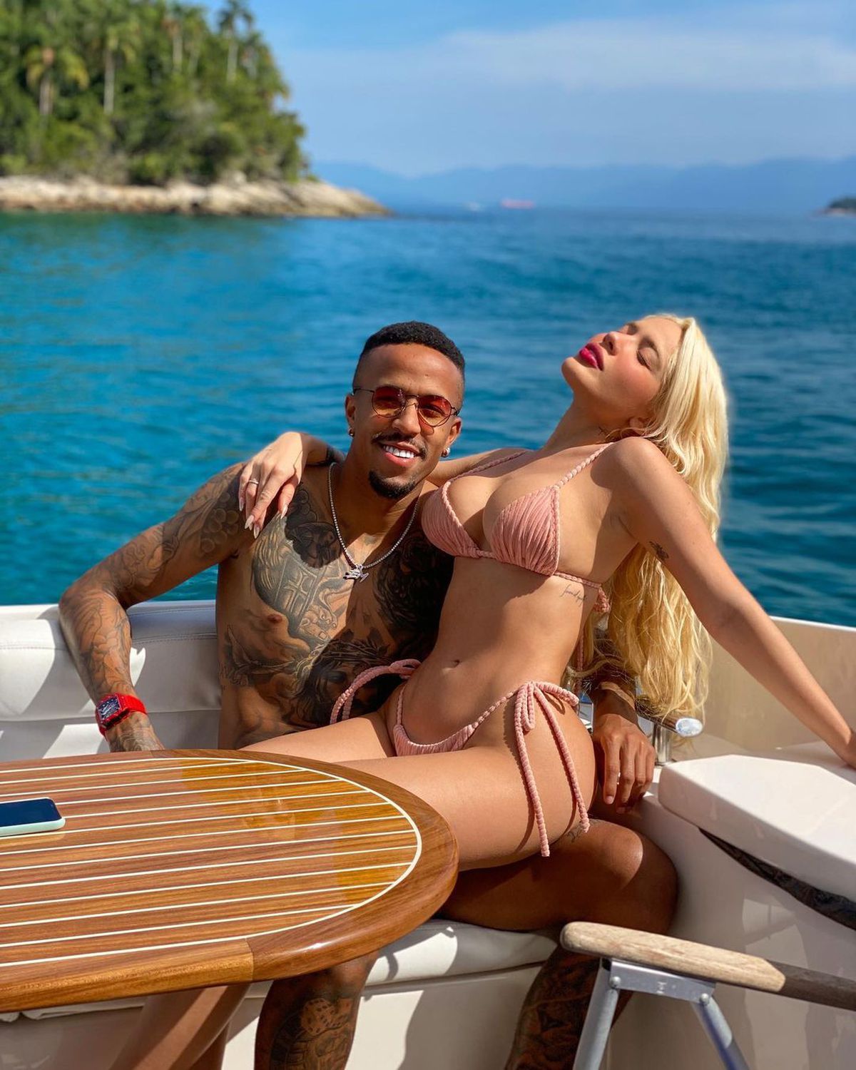 „Trădare” între brazilieni! Militao s-a cuplat cu fosta iubită a lui Neymar, care le-a comentat la poză