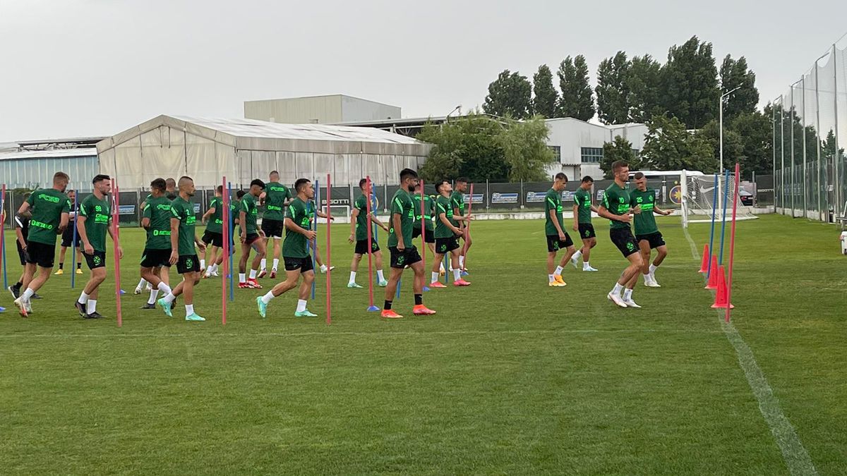 Cine a lipsit de la antrenamentul celor de la FCSB înaintea debutului în Conference League » Nou-venitul Dumiter n-a participat