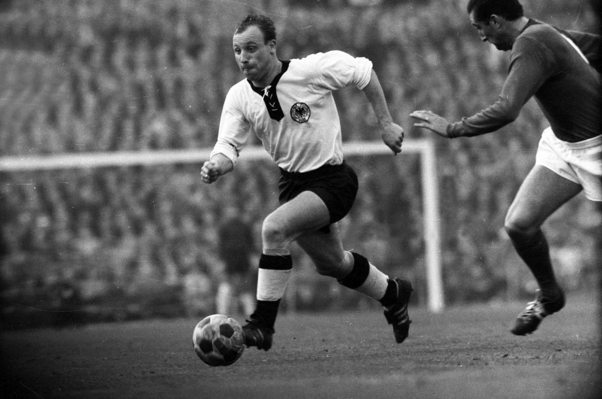 S-a stins marele Uwe Seeler, unul dintre cei mai faimoși atacanți din istoria fotbalului german