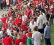 Premierul Ungariei a apărut cu fularul lui Sepsi la gât și a fost aplaudat de întreg stadionul  / Sursă foto: Vlad Nedelea (GSP)