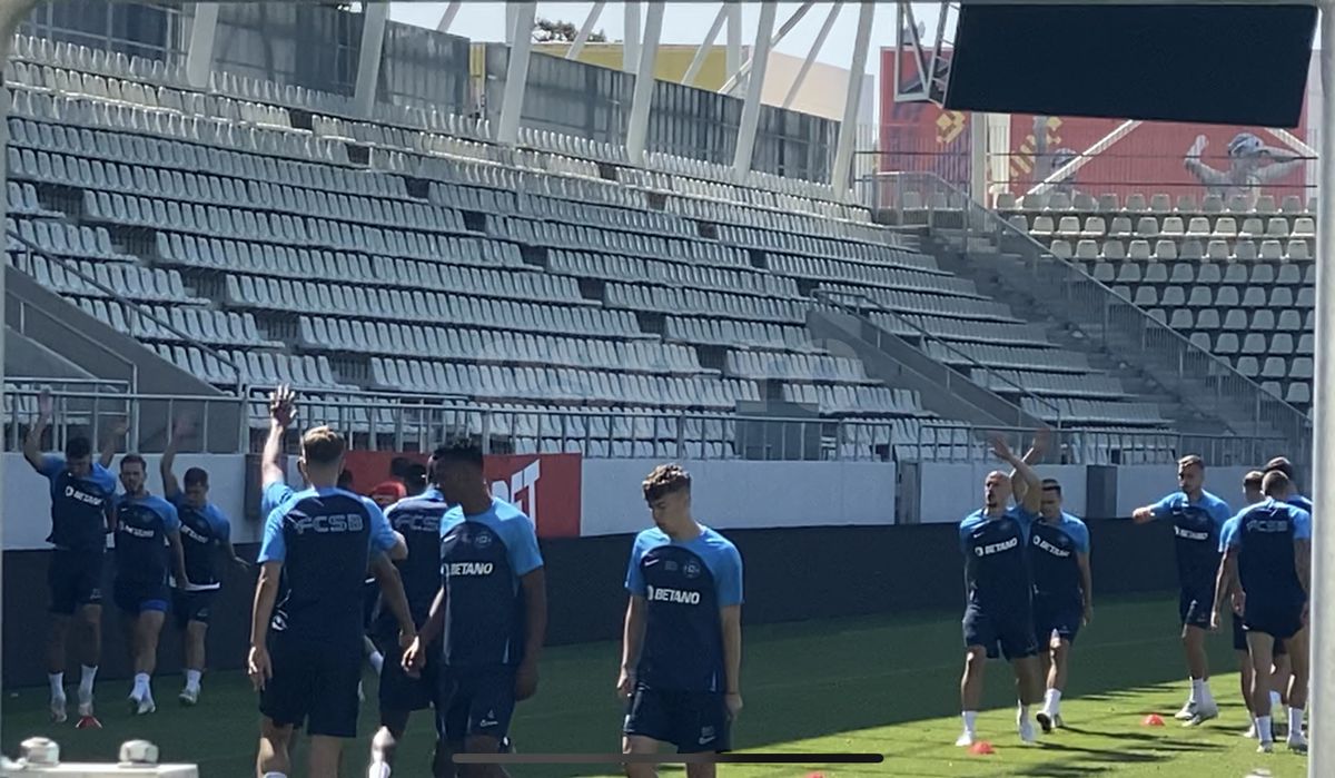 FCSB, la primul contact cu „Arcul de Triumf” » Antrenament aparte pentru Coman & compania + Rugbiștii, iritați