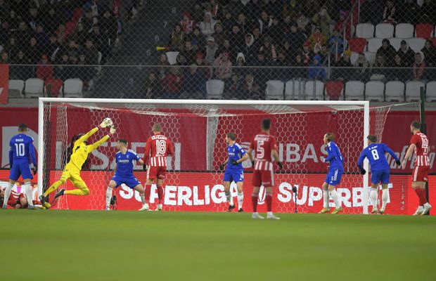 Un fost angajat FRF, atac furibund la CCA, după Sepsi - FCU: „Ce fac cei de la arbitraj contra Craiovei e o bătaie de joc. Cineva trebuie să plătească!”