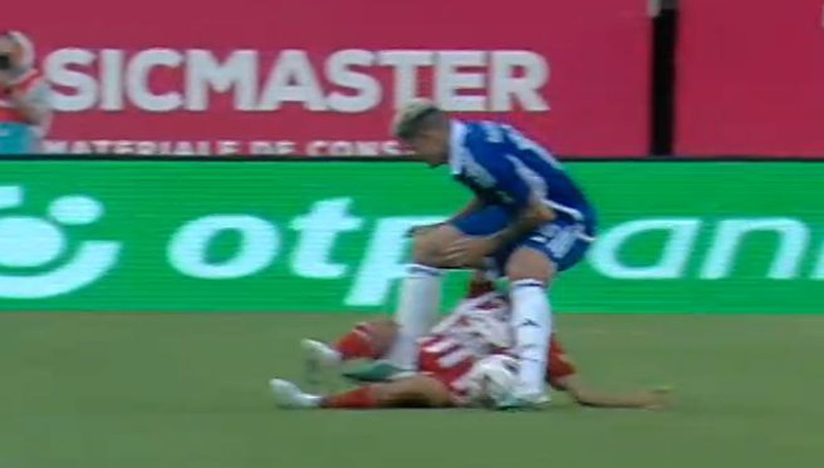 FOTO Matheus Mascarenhas, fault dur la Jonathan Rodriguez în Sepsi - FCU Craiova