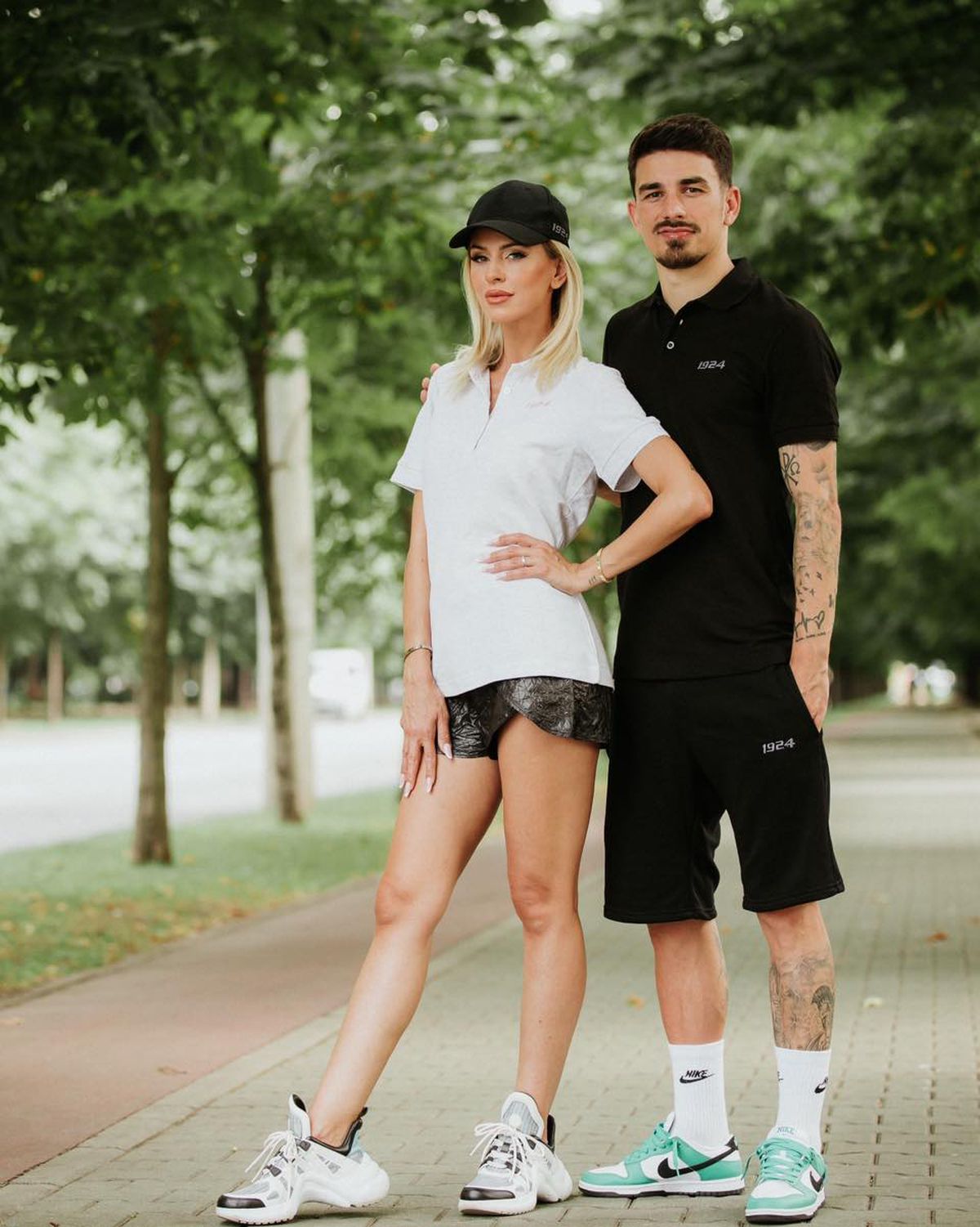 Sergiu Hanca și soția lui, Andreea, modele pentru o lansare de haine a Petrolului