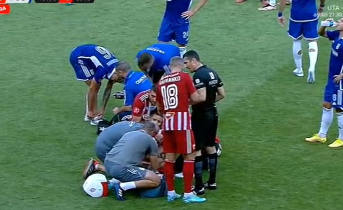 Scene uluitoare la Sepsi - FCU, primul meci al zilei din Superligă! Aproape să leșine de durere, fotbalistul n-a putut fi urcat în ambulanță dintr-un motiv incredibil