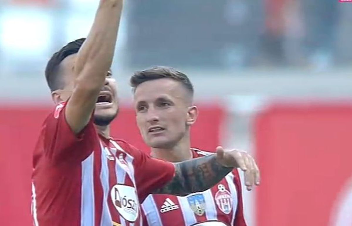 FOTO Matheus Mascarenhas, fault dur la Jonathan Rodriguez în Sepsi - FCU Craiova