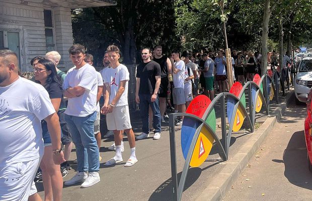Scene uluitoare la Arena Națională: oameni rugați de MM Stoica să nu mai aștepte și să nu se mai așeze la coadă fiindcă nu mai ajung să intre în posesia unui bilet la derby
