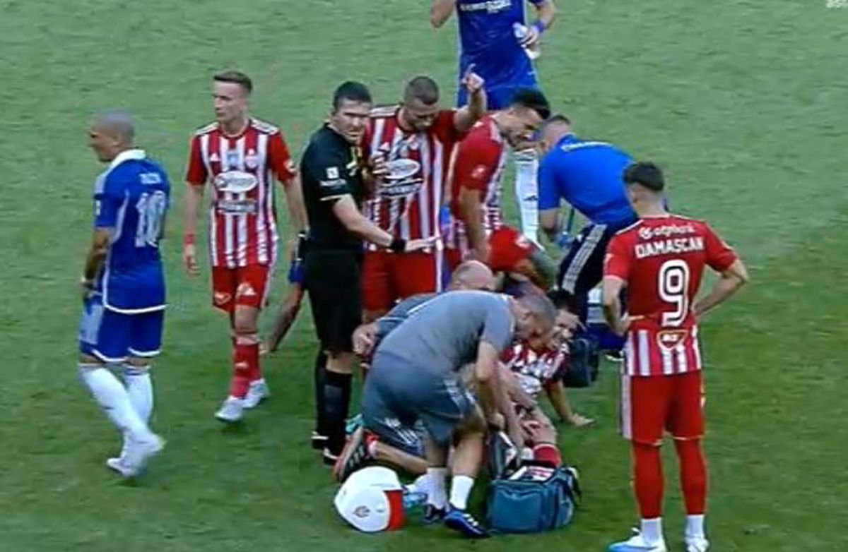 FOTO Matheus Mascarenhas, fault dur la Jonathan Rodriguez în Sepsi - FCU Craiova