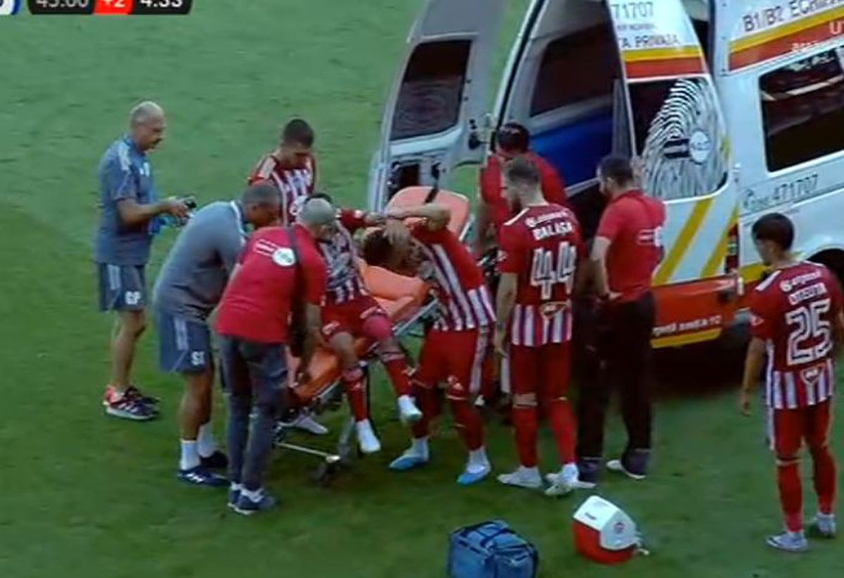 FOTO Matheus Mascarenhas, fault dur la Jonathan Rodriguez în Sepsi - FCU Craiova