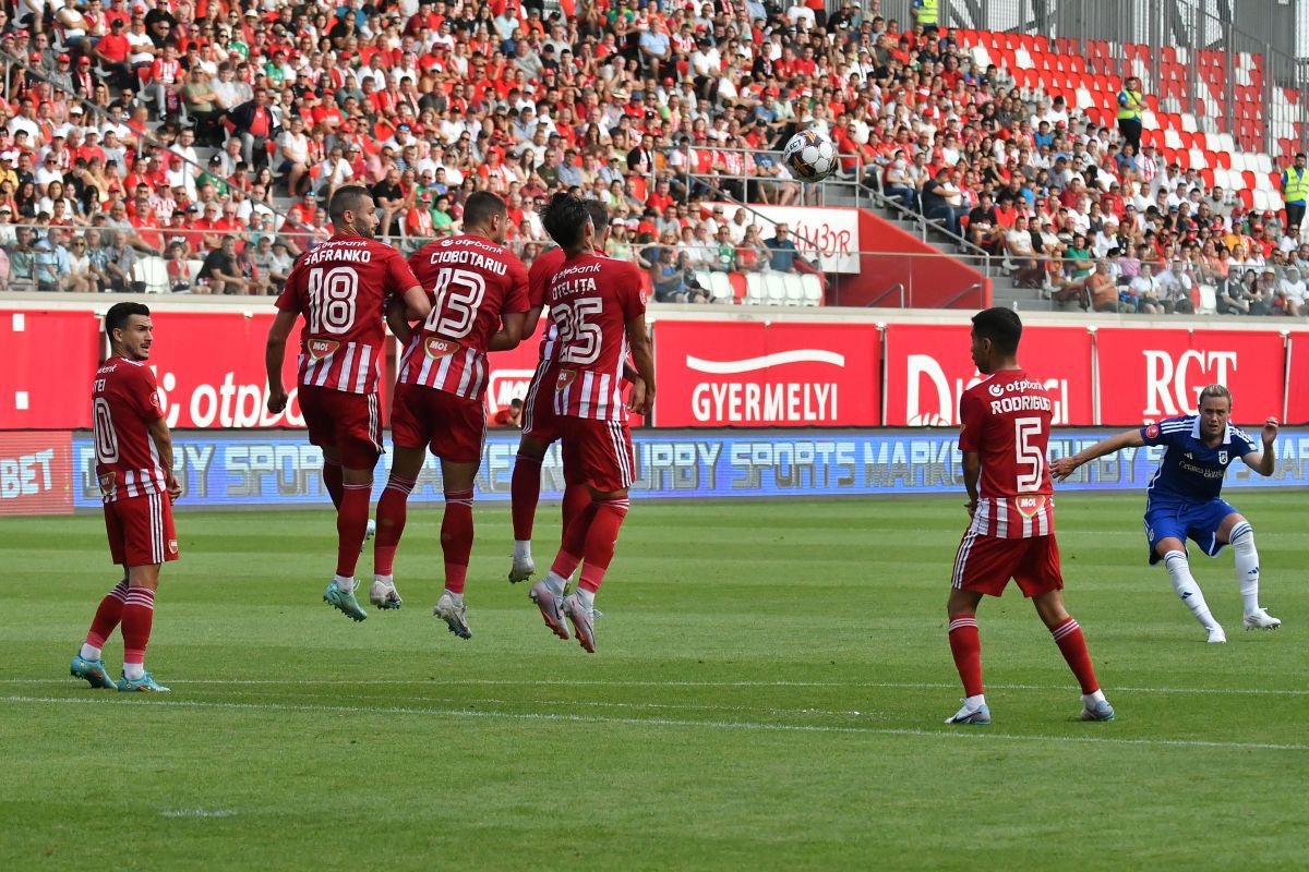 Dică, după debutul la FCU Craiova: „Nu e OK ce s-a întâmplat pe final”