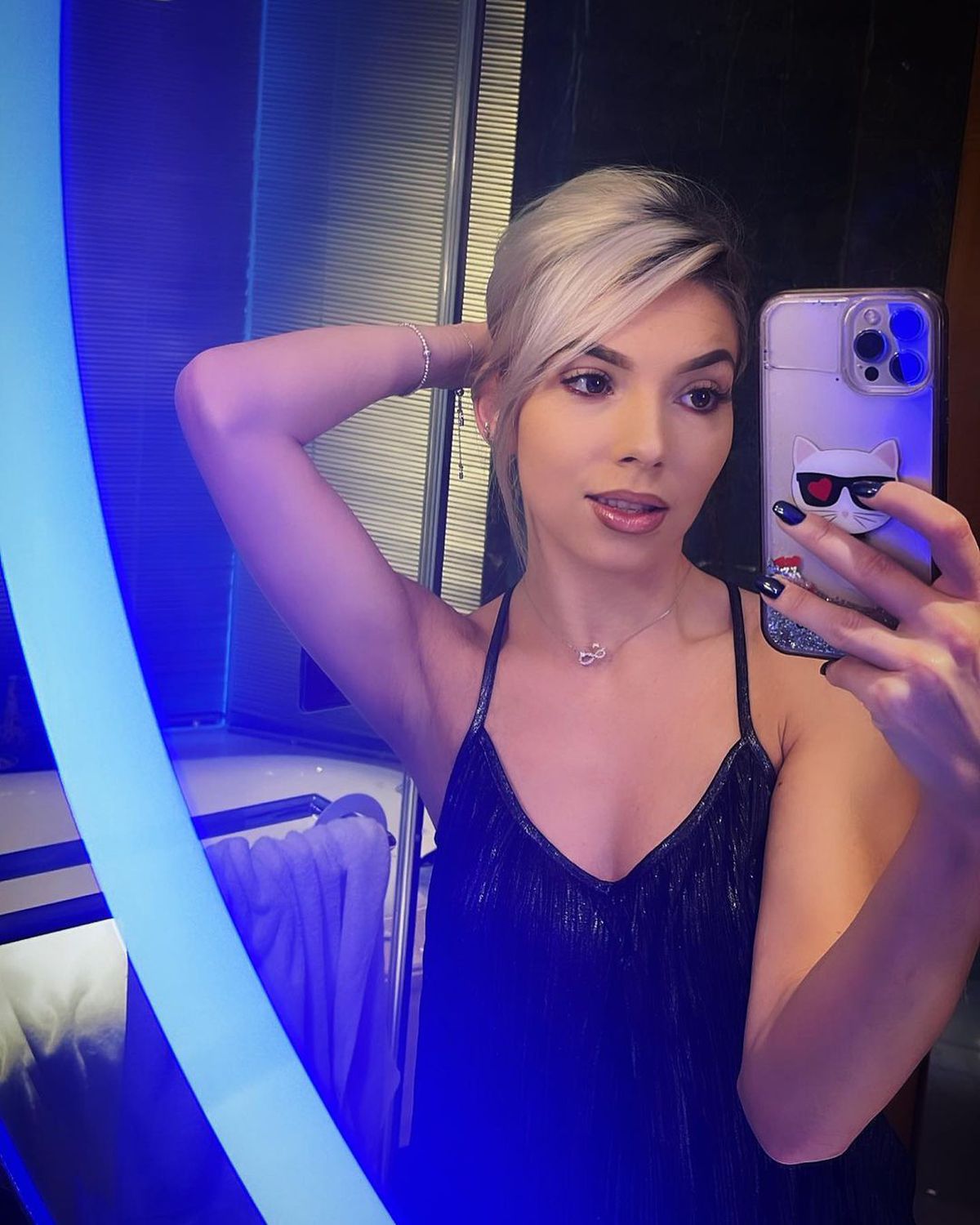 Bernadette Szocs a atras toate privirile la Ateneu: „Sursă de inspirație”