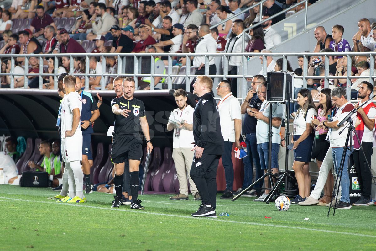 Neil Lennon - Rapid - CFR Cluj