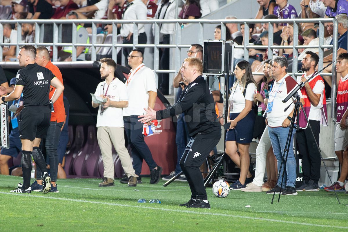 Neil Lennon - Rapid - CFR Cluj