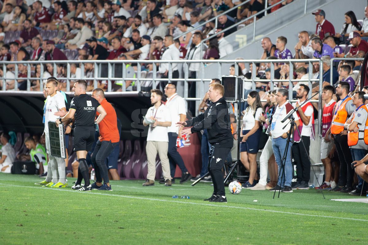 Neil Lennon - Rapid - CFR Cluj