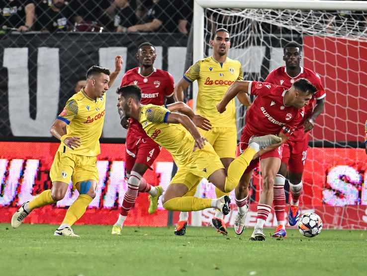 Dinamo - Petrolul. Sursă foto: sportpictures.eu