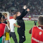 Neil Lennon în timpul meciului Rapid - CFR Cluj. FOTO: Ionuț Iordache (GSP)