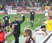 Neil Lennon în timpul meciului Rapid - CFR Cluj. FOTO: Ionuț Iordache (GSP)