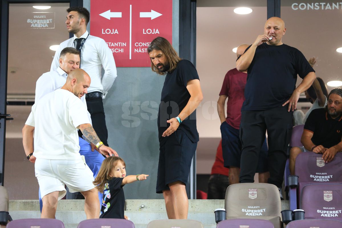 Au făcut o „amiabilă” » Divorțul dintre Dan Alexa și Andrada, oficializat: „Asta e tot ce contează”