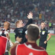 Neil Lennon în timpul meciului Rapid - CFR Cluj. FOTO: Ionuț Iordache (GSP)