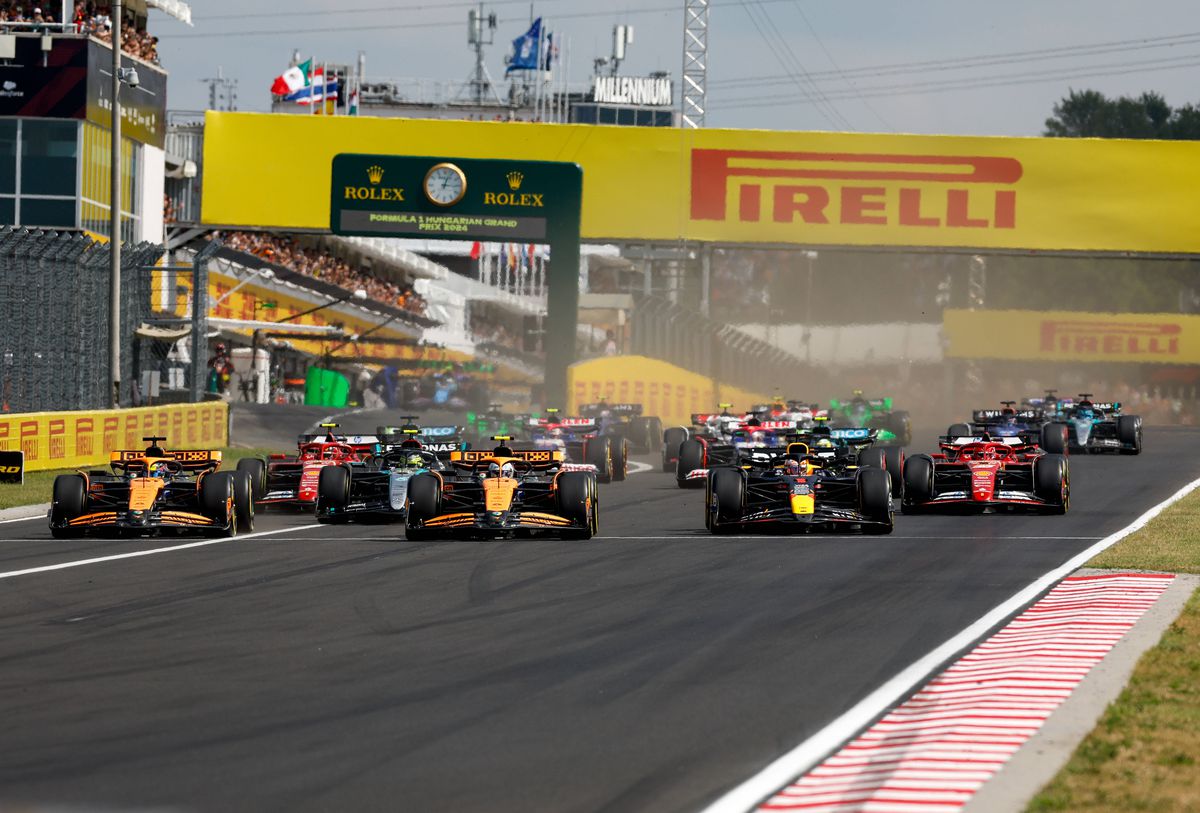 Problemele continuă la Red Bull! » Max Verstappen, penalizare de zece poziții în următoarea cursă din Formula 1