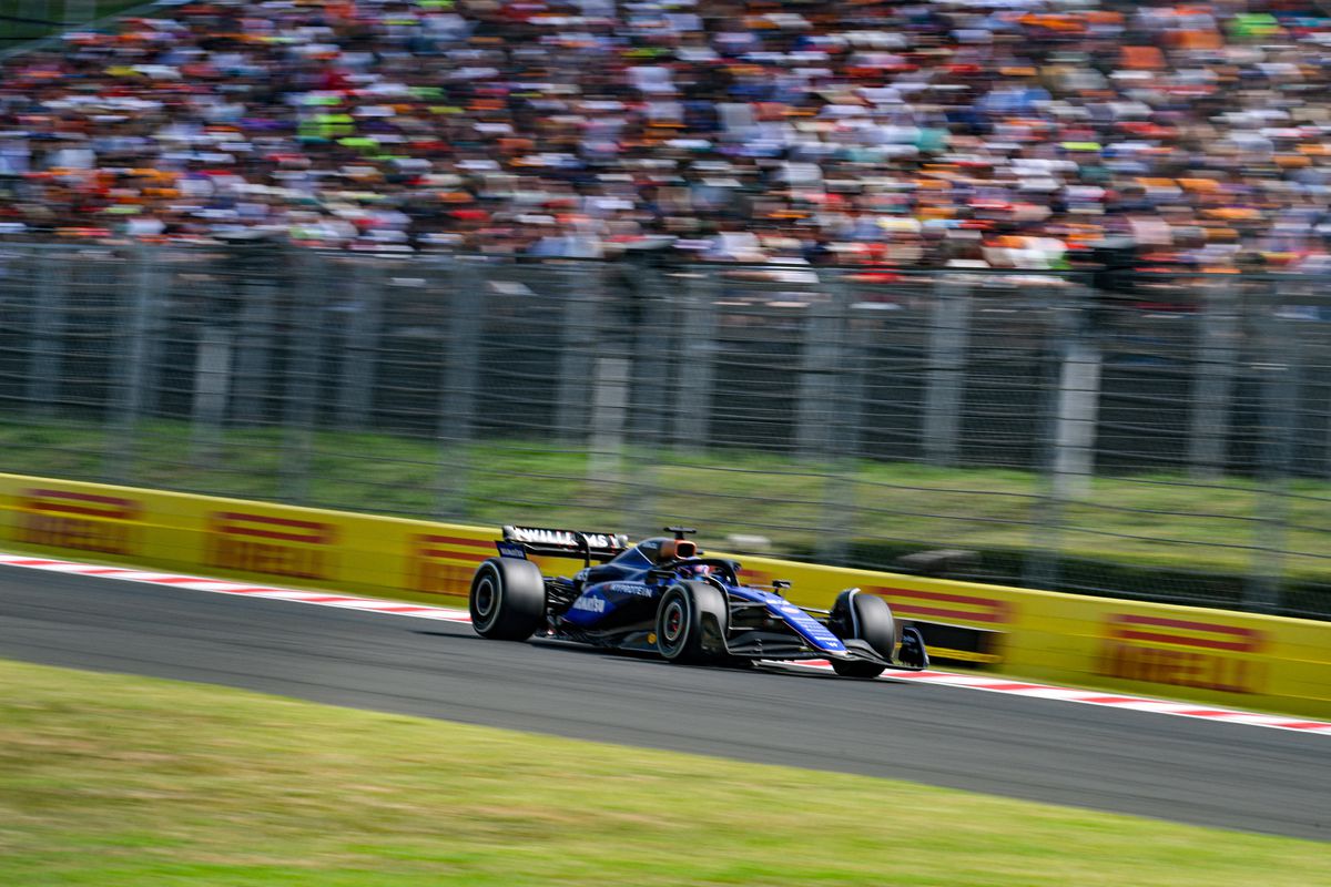 Cea mai controversată cursă a sezonului din Formula 1! I-a cedat locul pentru victorie după un ordin intern + incident ca în 2021 între Hamilton și Verstappen