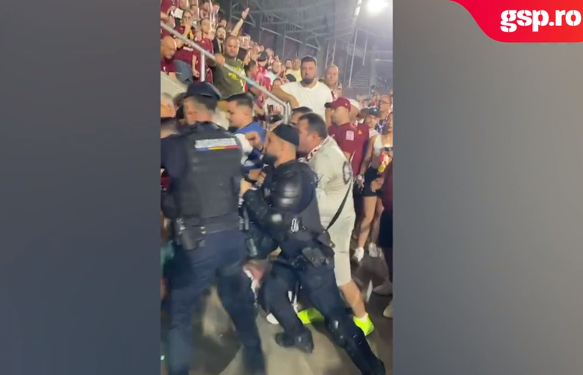 Imagini cu incidentele de la partida Rapid - CFR Cluj