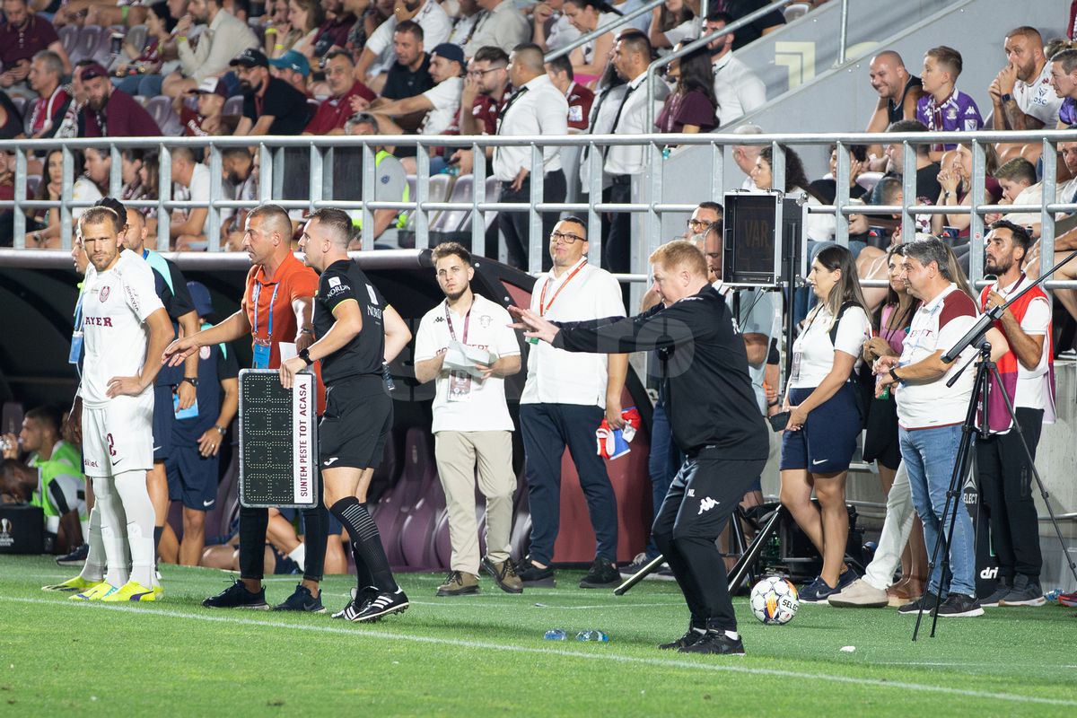 Neil Lennon - Rapid - CFR Cluj