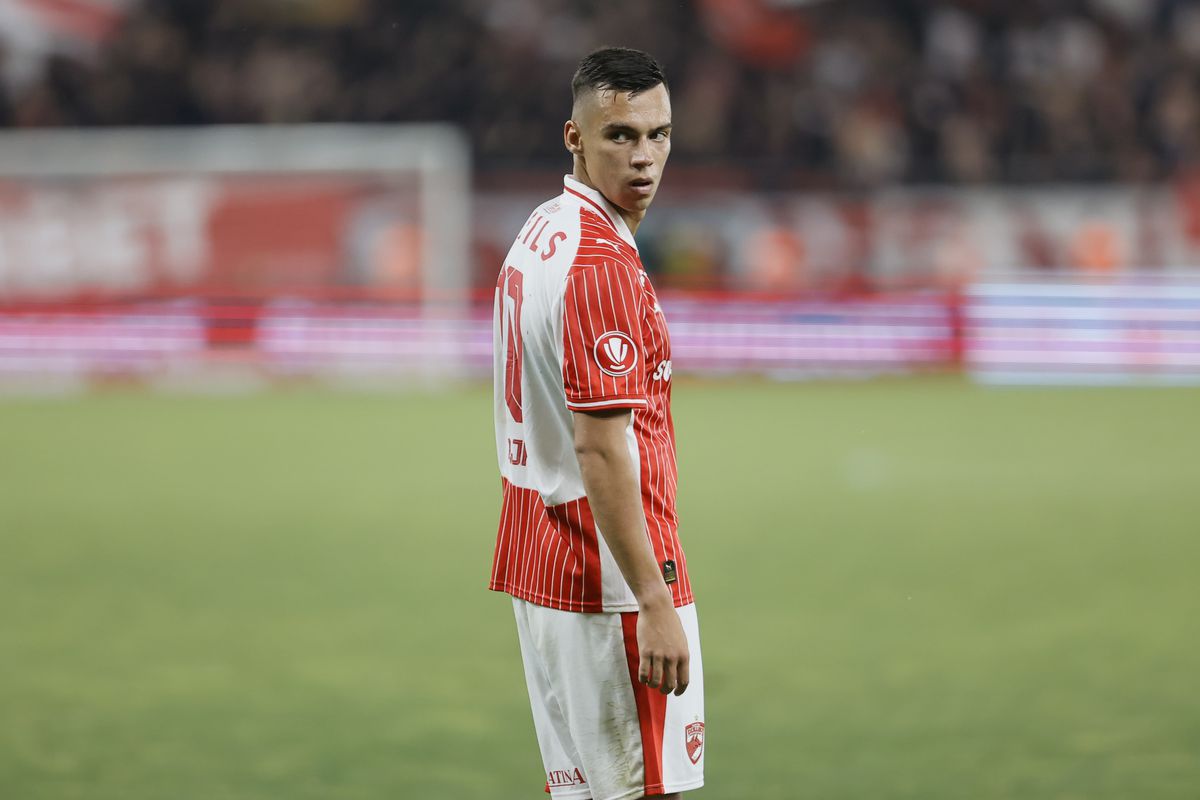 Costel Orac o analizează pe Dinamo și nu menajează un fotbalist: „Dacă nu s-a impus până acum, mi-e greu să cred că va reuși”