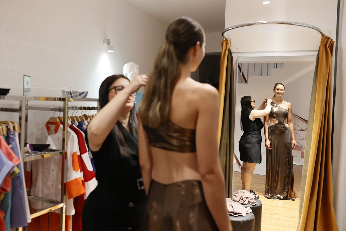 Simona Radiș modă - Bukarest Fashion Week, making off