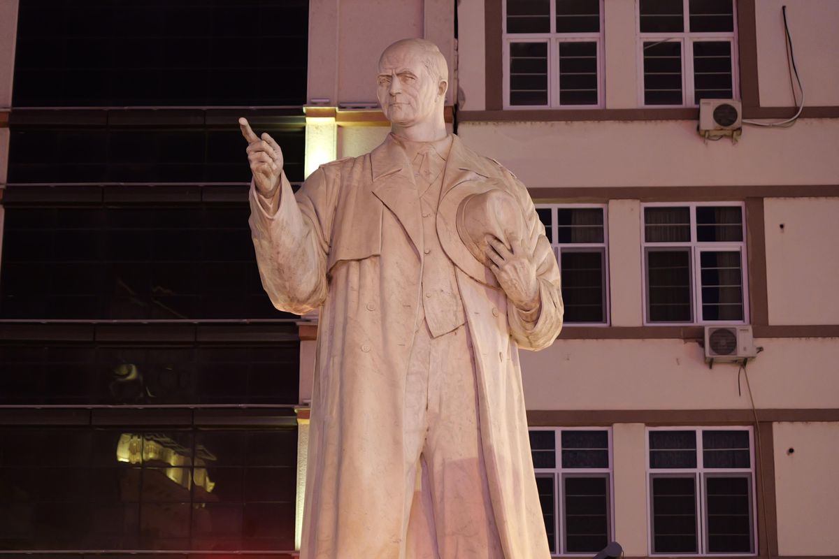 Skopje, capitala statuilor. Un mix între creștinism și islamism, între vechi și nou