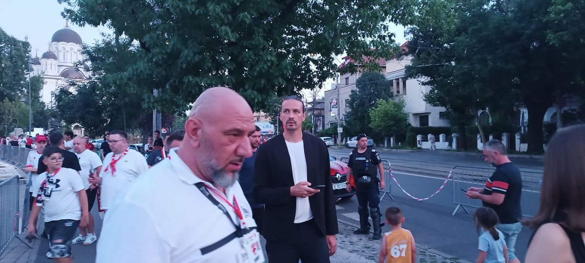 Vizită surpriză la Dinamo - Botoșani » „Călăul” din derby-urile cu FCSB a fost invitatul lui Andrei Nicolescu