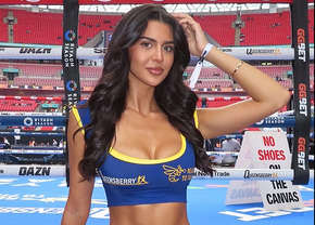 Românca a atras toate privirile pe „Wembley” la meciul „greilor” Oleksandr Usyk - Daniel Dubois