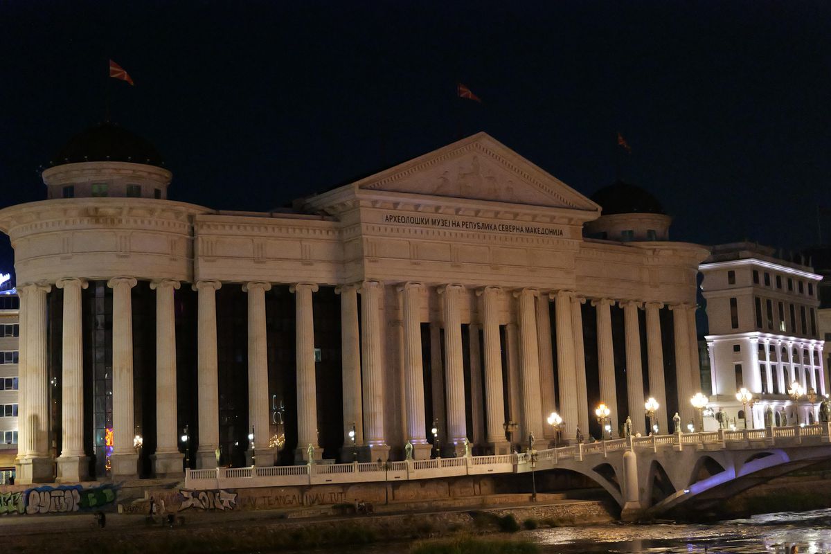 Skopje, capitala statuilor. Un mix între creștinism și islamism, între vechi și nou