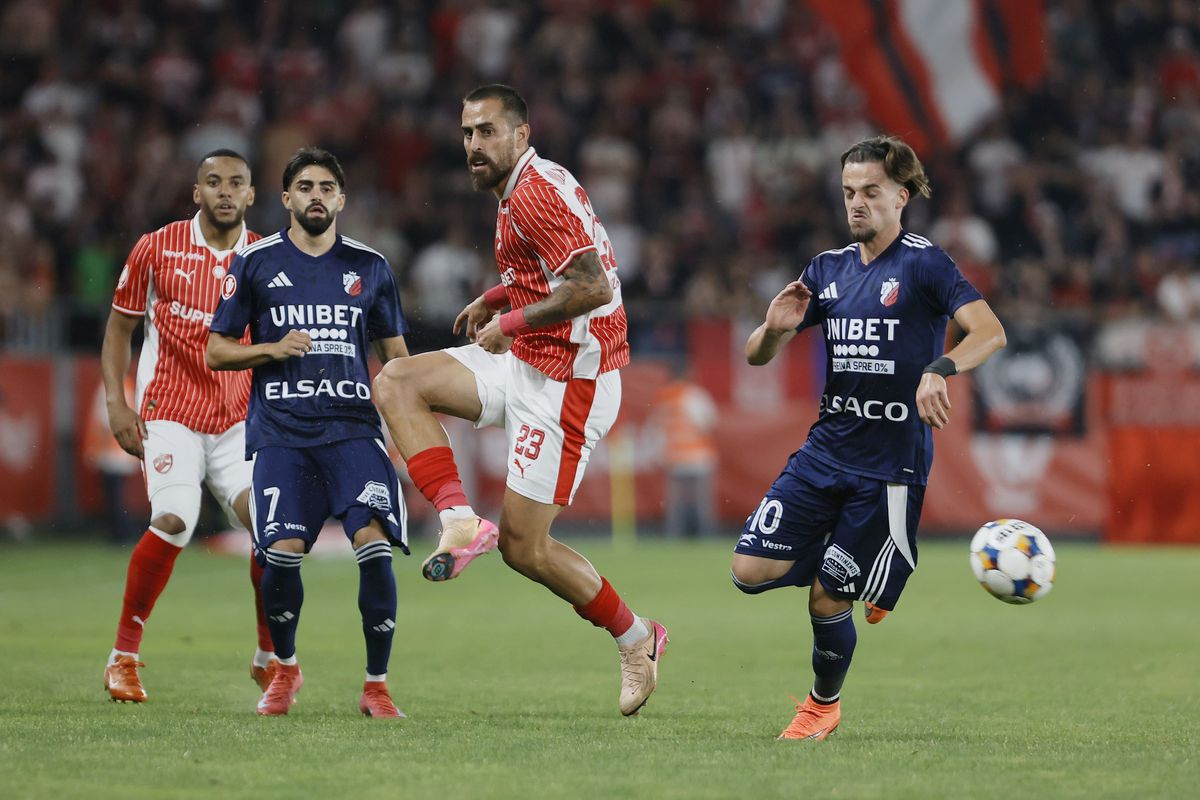 Dinamo - FC Botoșani 0-0 » Iertați de Kopic, pedepsiți de gravitație: „Dacă ar fi venit la FCSB, făcea un duș la pauză”