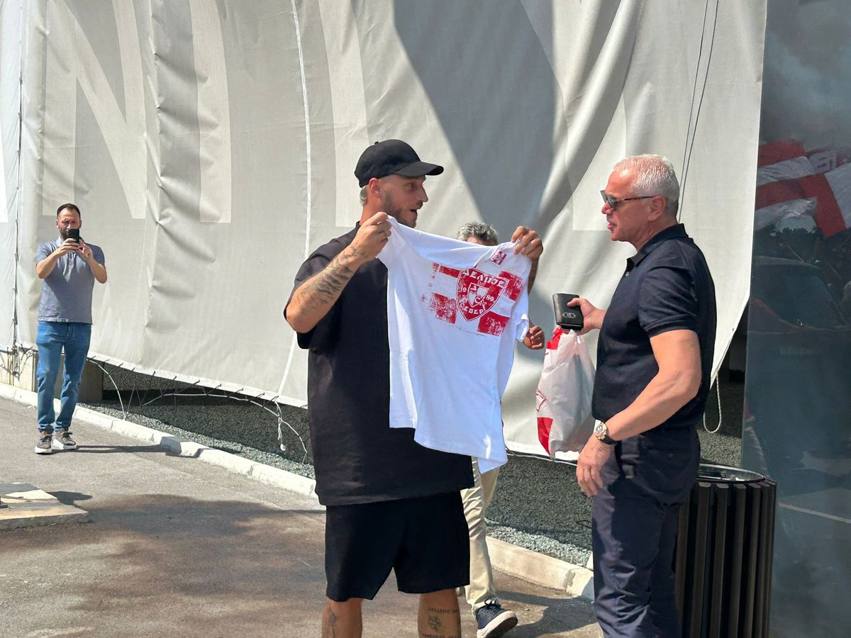 Nebunie la sosirea lui Marko Arnautovic la Belgrad