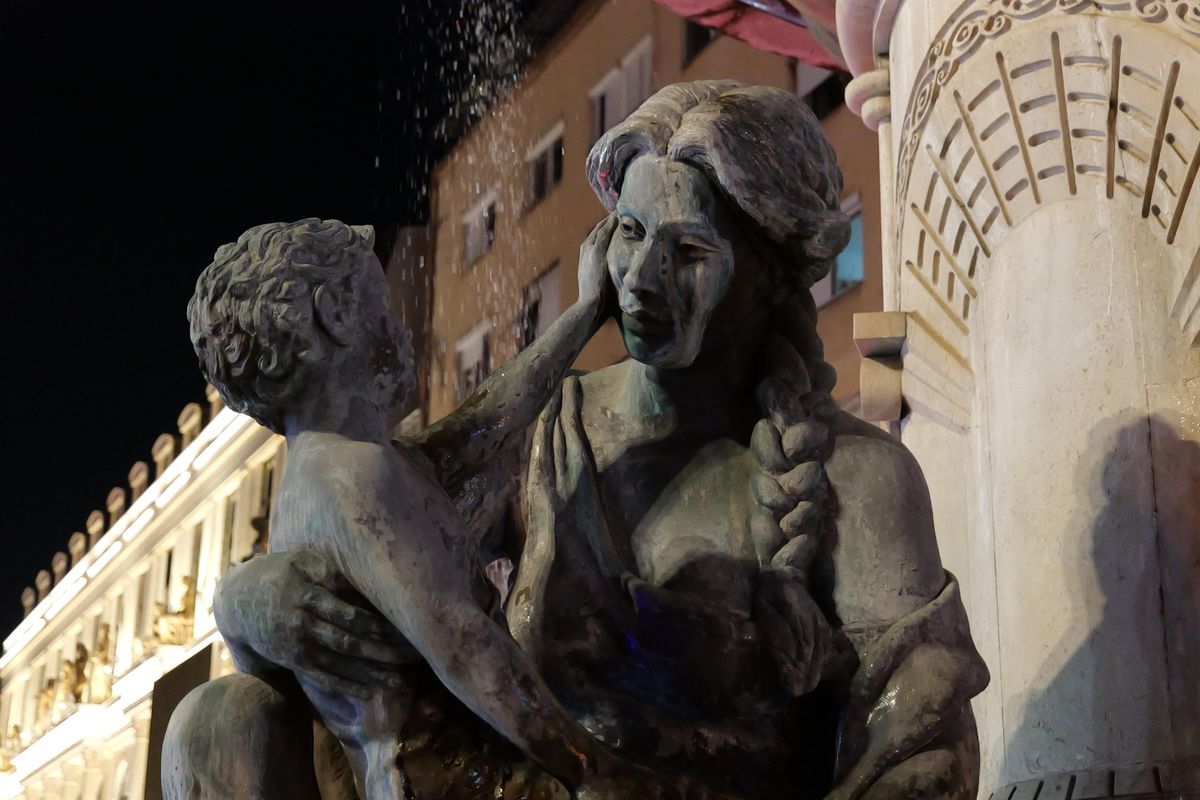 Skopje, capitala statuilor. Un mix între creștinism și islamism, între vechi și nou