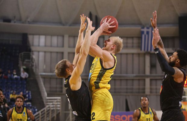 O nouă zi, un nou transfer pentru U-BT Cluj-Napoca! Alb-negrii au adus un baschetbalist din Grecia, de la Aris Salonic