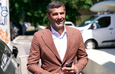 Dani Coman l-a sunat pe Victor Angelescu în miez de noapte: „A lăsat-o așa. Îl rog public”