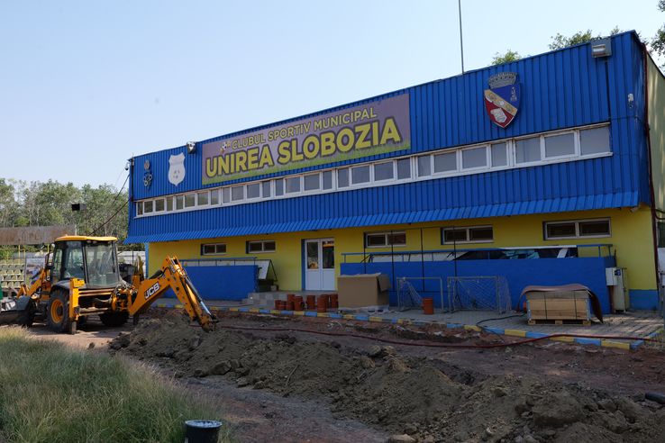Cum arată stadionul din Slobozia în iulie 2025 / foto: Andrei Furnigă (GSP)