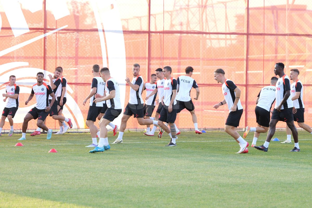 FCSB, antrenament înainte de meciul cu Shkendija // foto: Andrei Furnigă