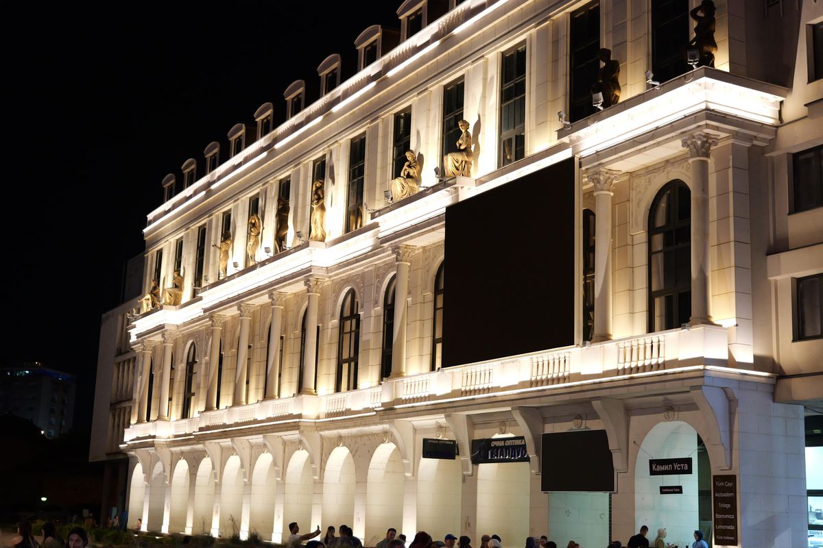 Skopje, capitala statuilor. Un mix între creștinism și islamism, între vechi și nou