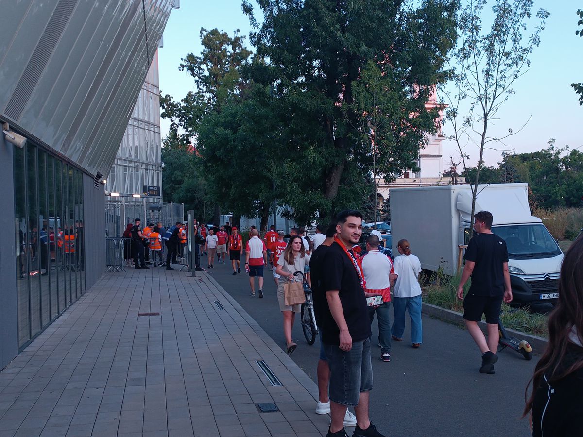 Vizită surpriză la Dinamo - Botoșani » „Călăul” din derby-urile cu FCSB a fost invitatul lui Andrei Nicolescu